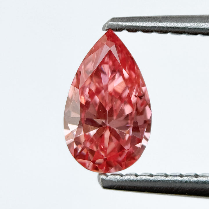 0.61 Ct Pear Brilliant Cut Pink Lab Grown Minimalist Diamond