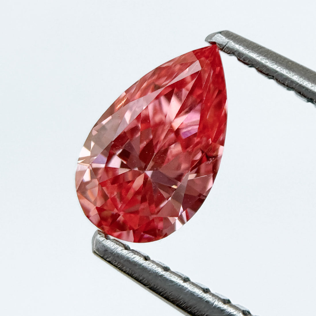 0.61 Ct Pear Brilliant Cut Pink Lab Grown Minimalist Diamond