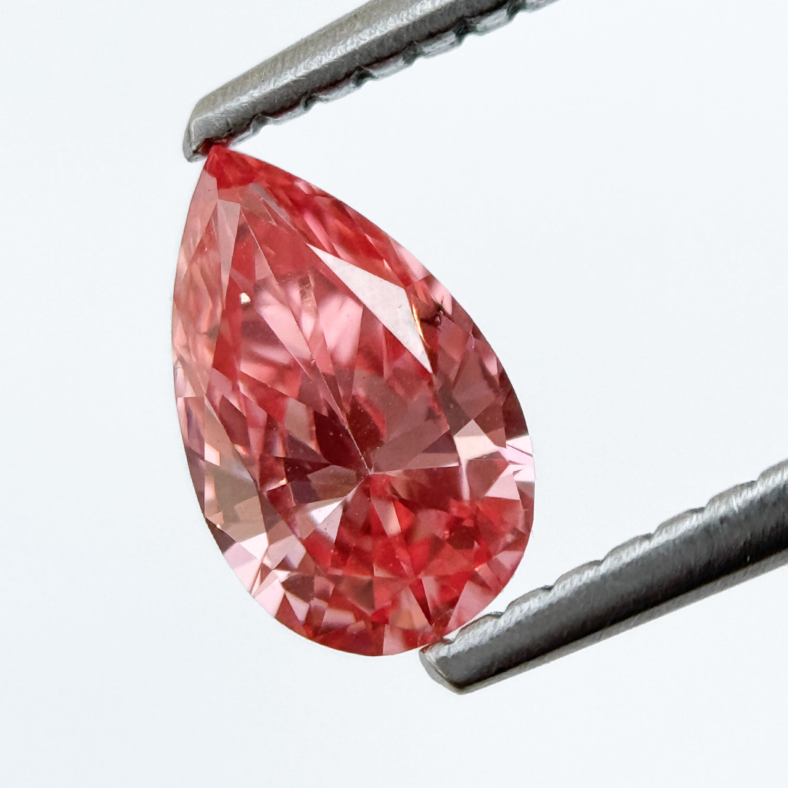 0.61 Ct Pear Brilliant Cut Pink Lab Grown Minimalist Diamond