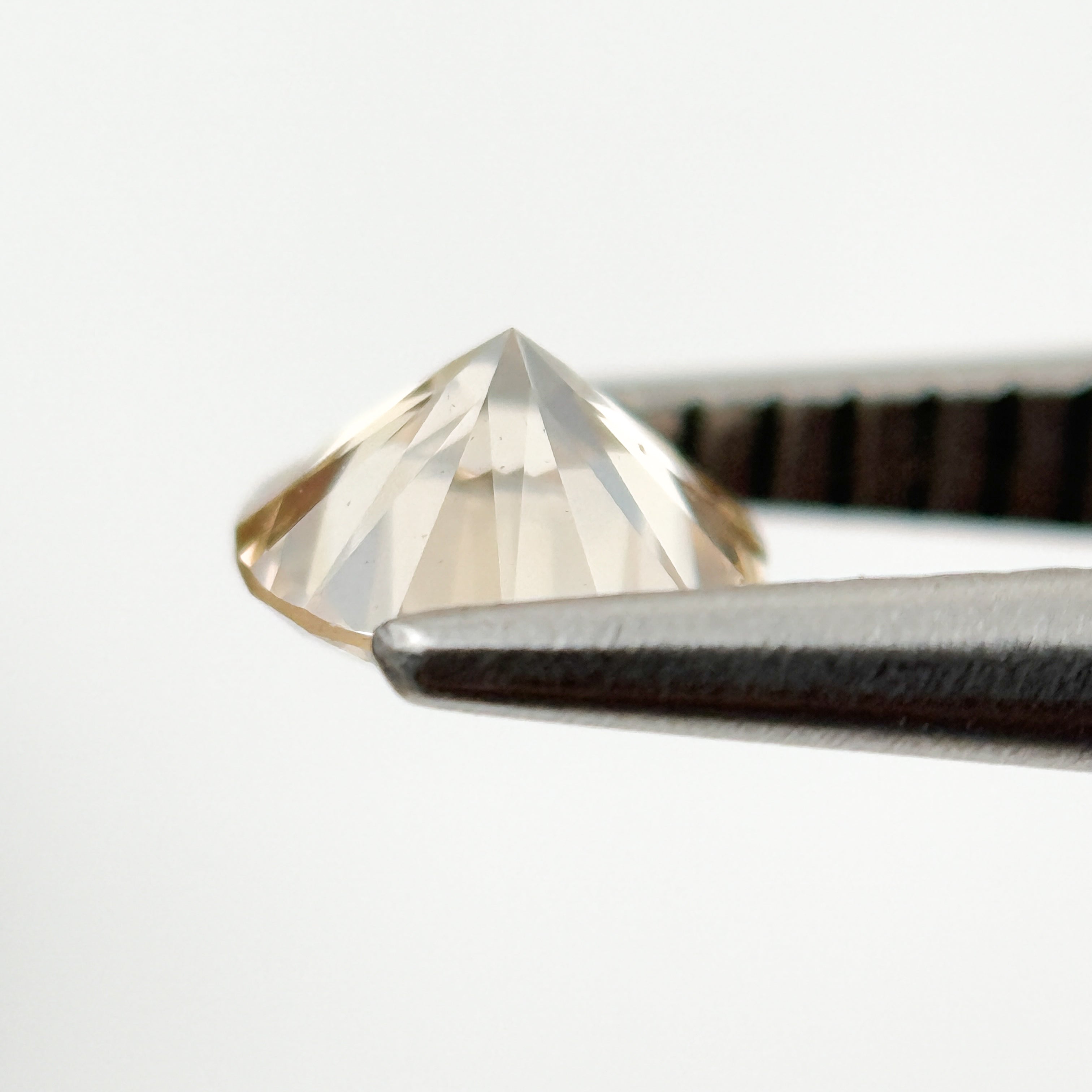 1.00 Ct Round Brilliant Cut Brown Natural Fancy Diamond