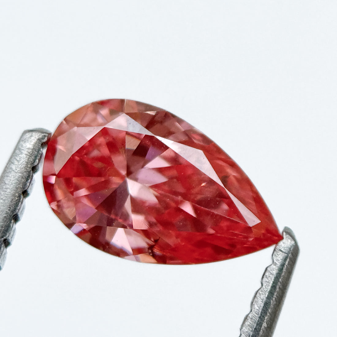 0.61 Ct Pear Brilliant Cut Pink Lab Grown Minimalist Diamond