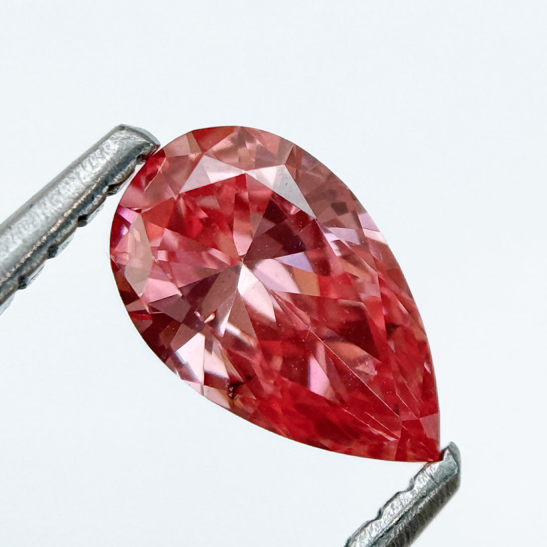 0.61 Ct Pear Brilliant Cut Pink Lab Grown Minimalist Diamond