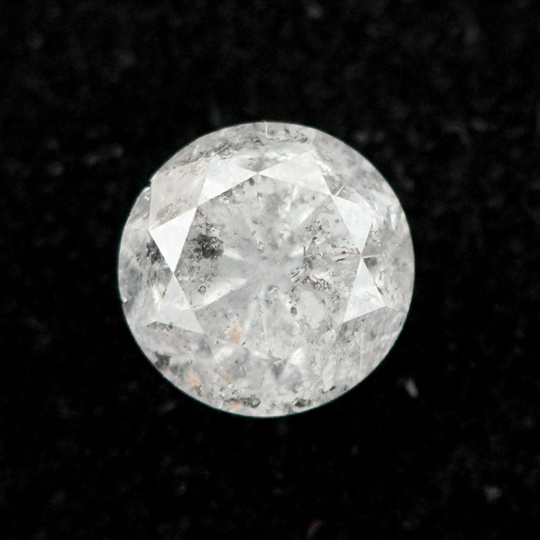 0.92 Ct Round Brilliant Cut Grey Natural Fancy Diamond