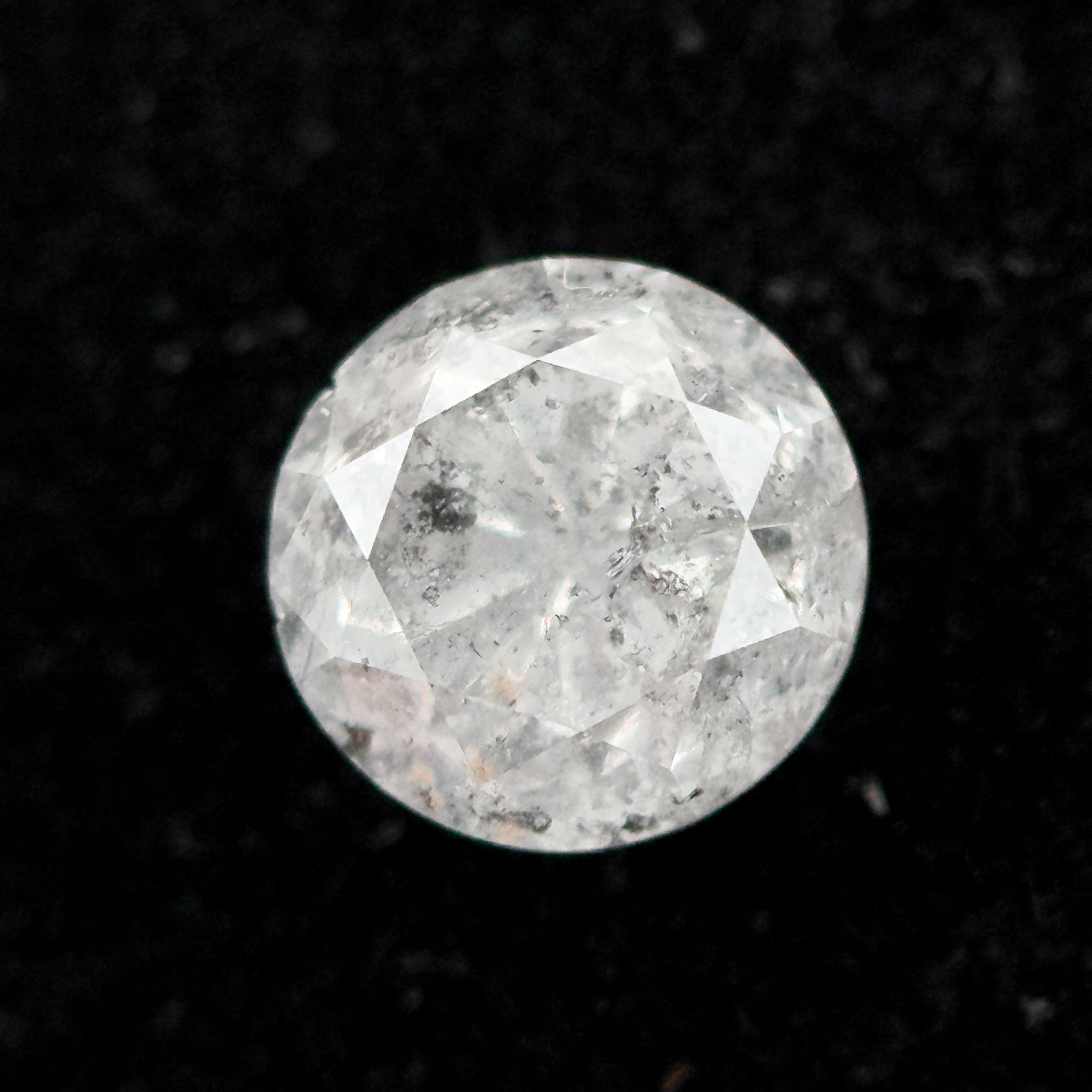0.92 Ct Round Brilliant Cut Grey Natural Fancy Diamond