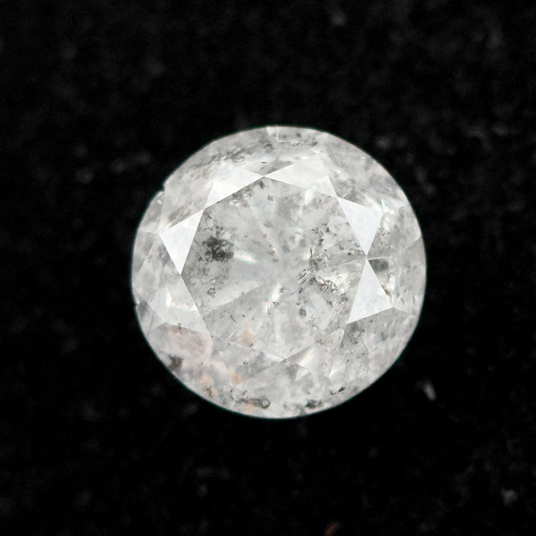0.92 Ct Round Brilliant Cut Grey Natural Fancy Diamond