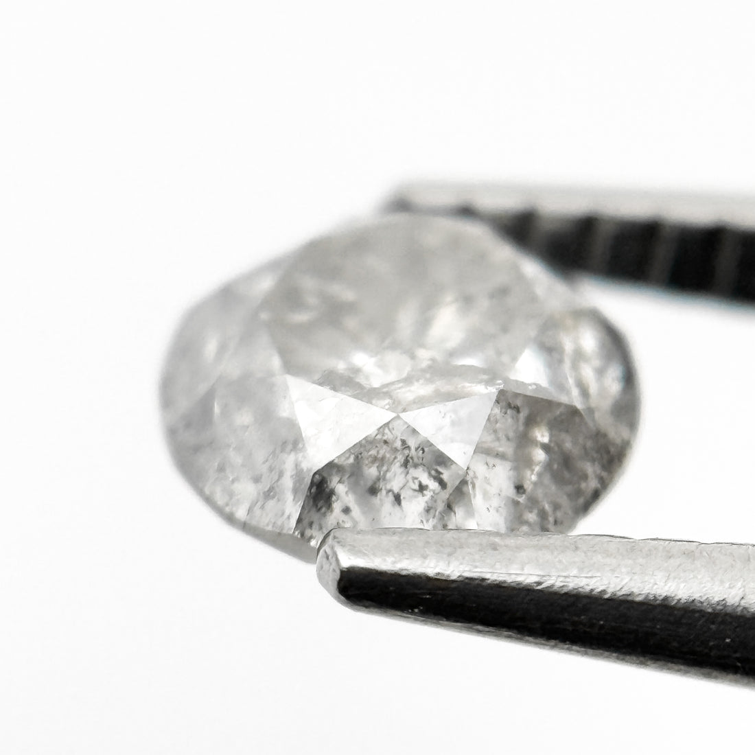 0.97 Ct Round Brilliant Cut Grey Natural Unique Diamond