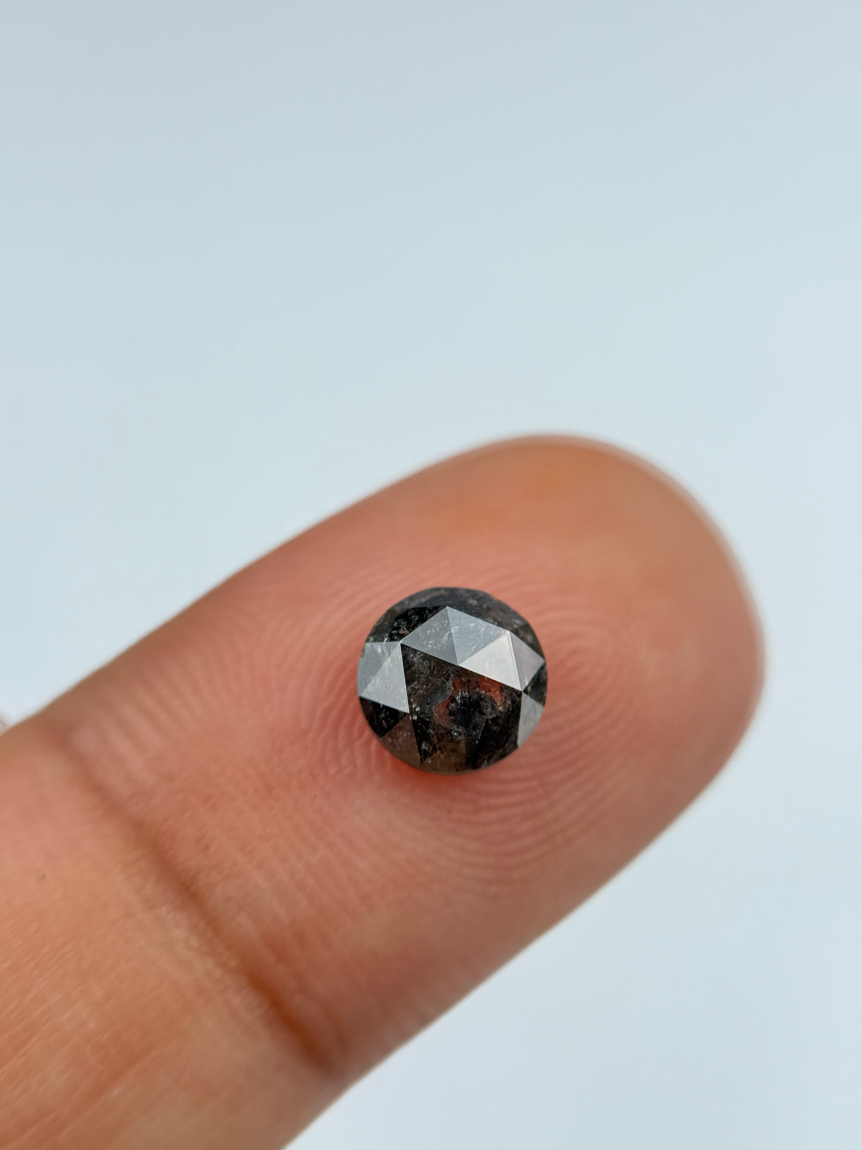 1.18 Ct Round Brilliant Cut Black Natural Diamond