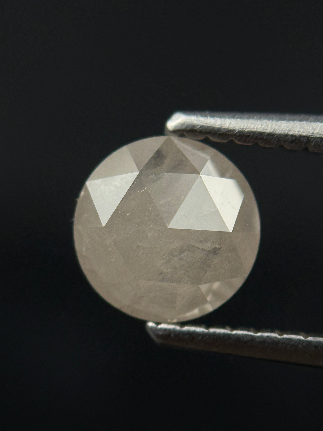 0.85 Ct Round Brilliant Cut Milky White Natural Diamond