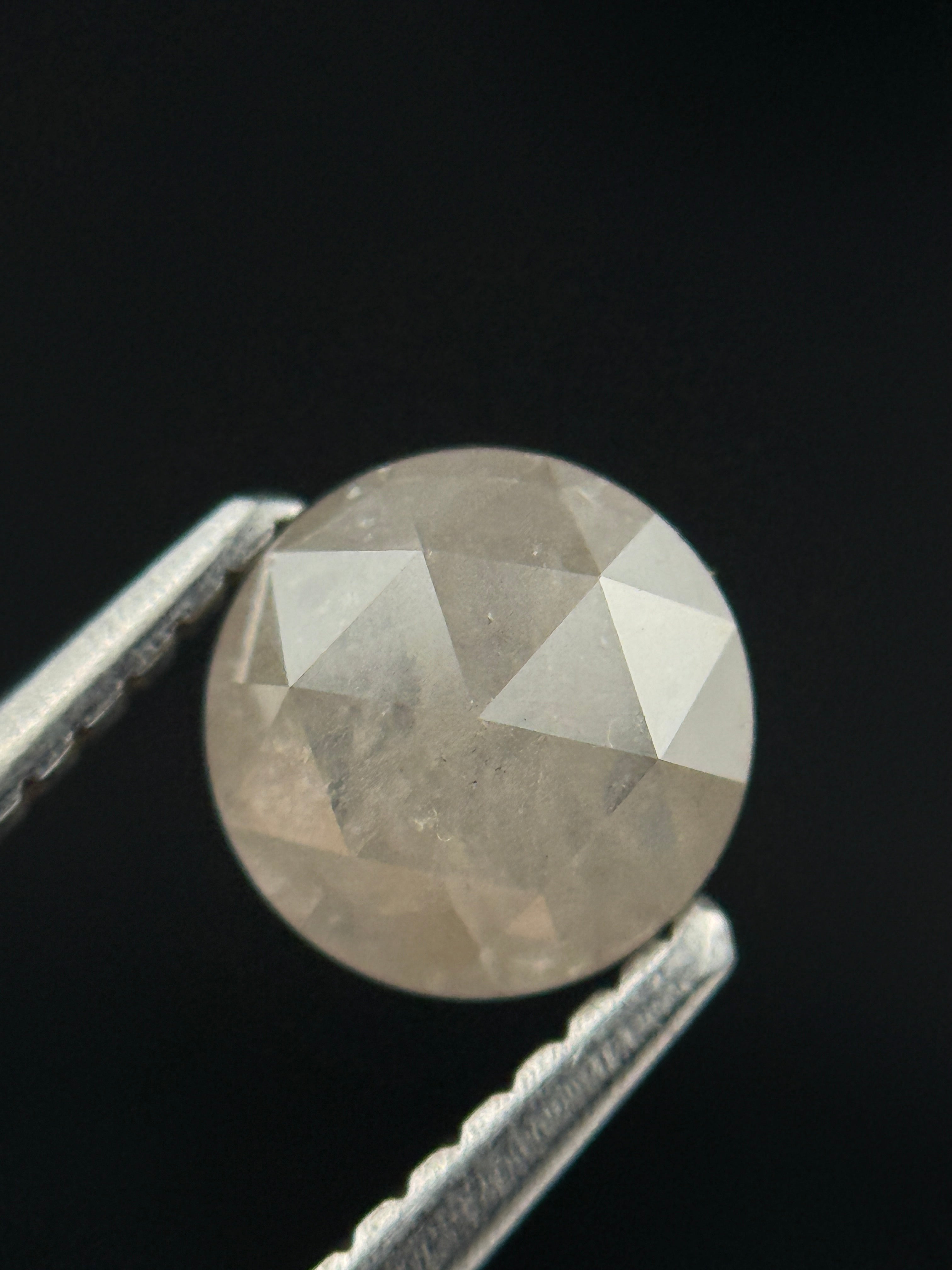 0.85 Ct Round Brilliant Cut Milky White Natural Diamond