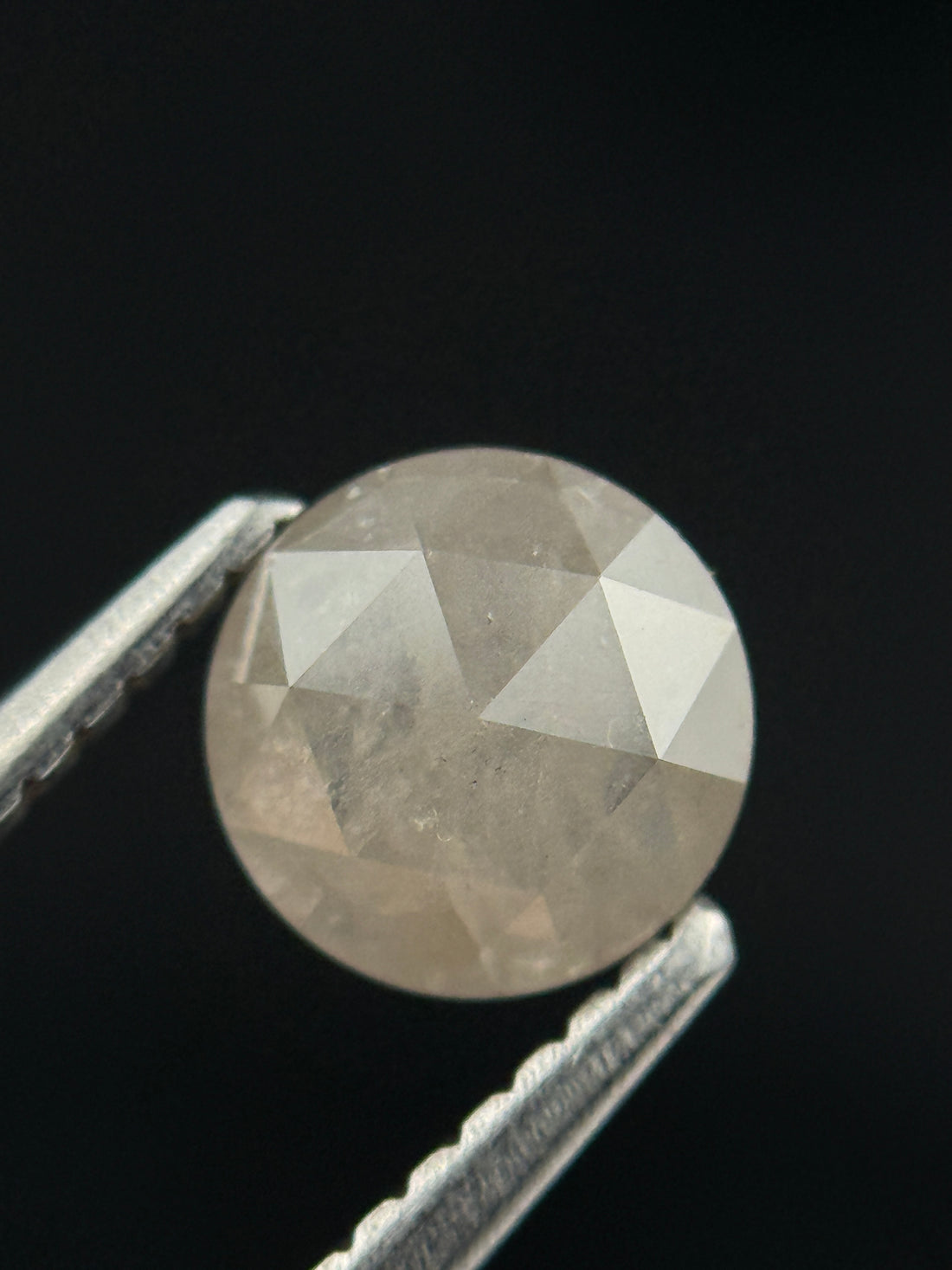 0.85 Ct Round Brilliant Cut Milky White Natural Diamond