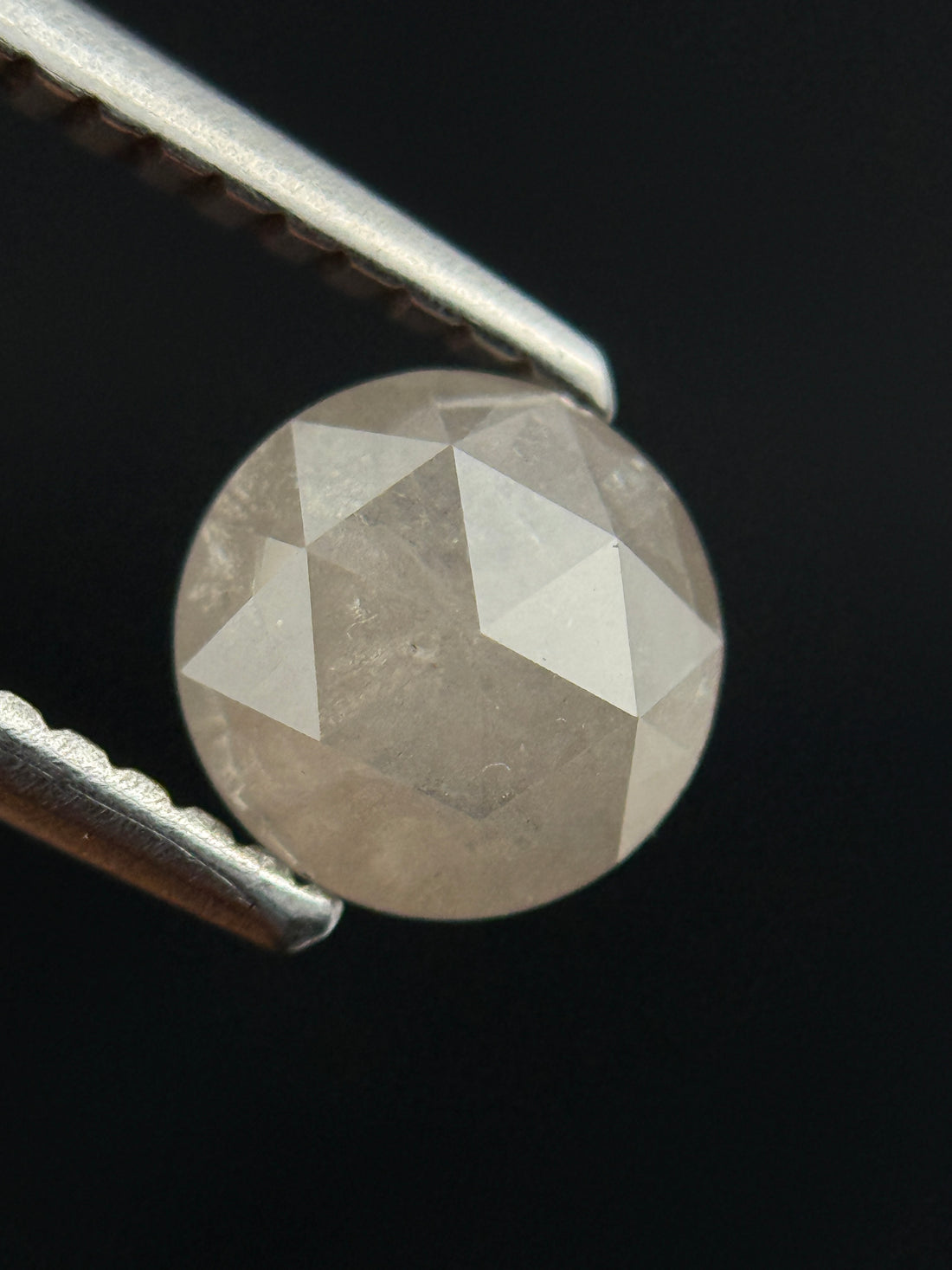 0.85 Ct Round Brilliant Cut Milky White Natural Diamond