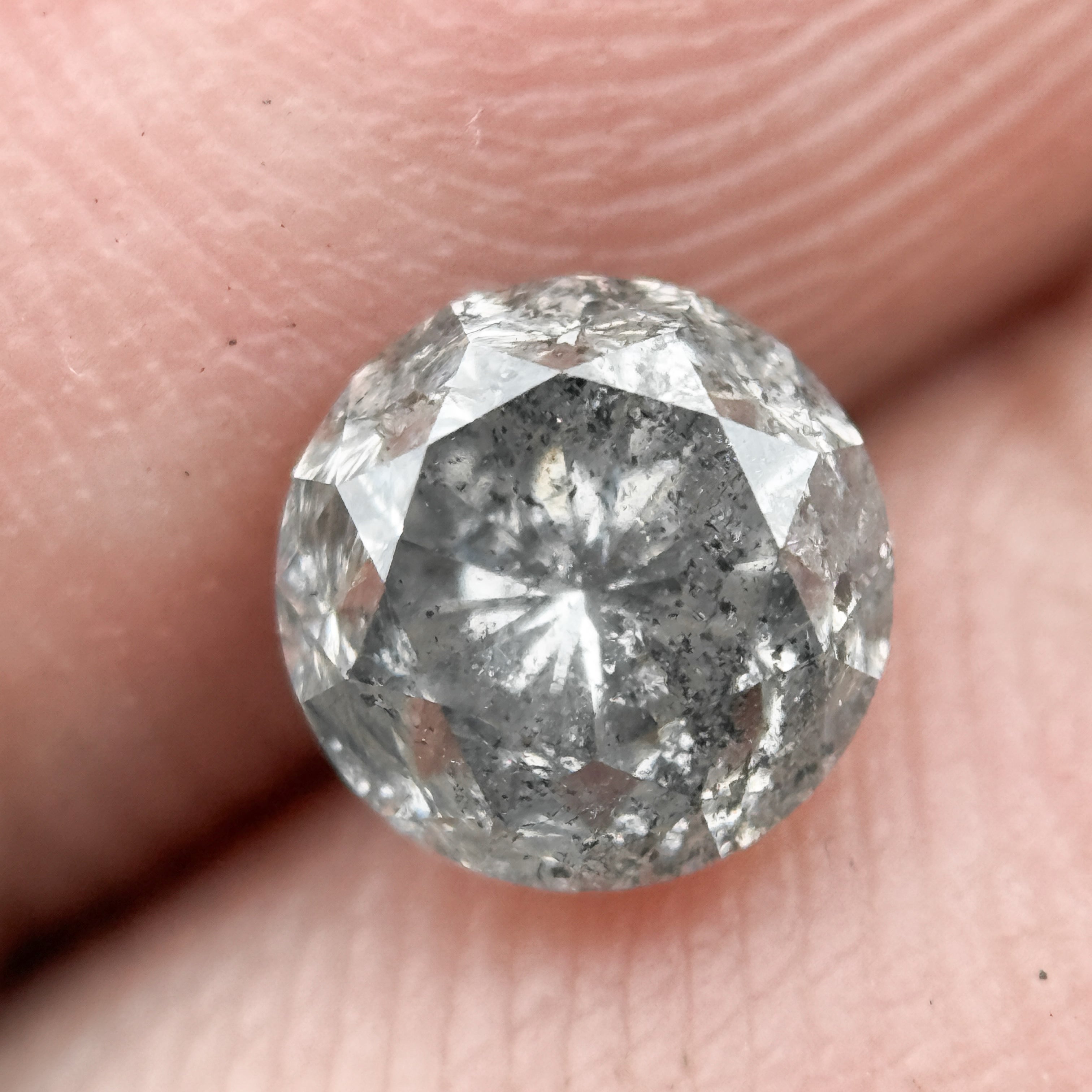 1.08 Ct Round Brilliant Cut Grey Natural Fancy Diamond