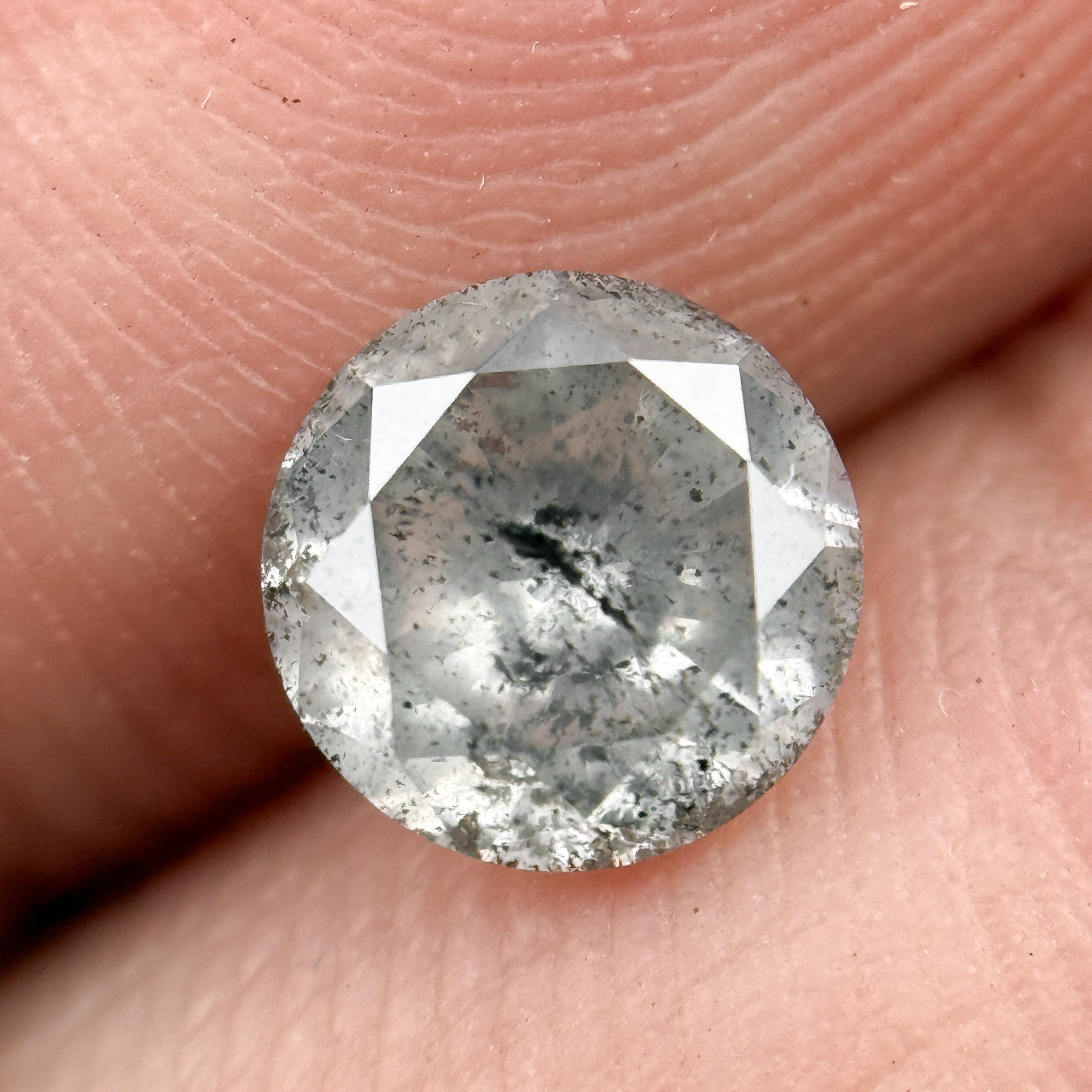 0.83 Ct Round Brilliant Cut Grey Natural Minimalist Diamond