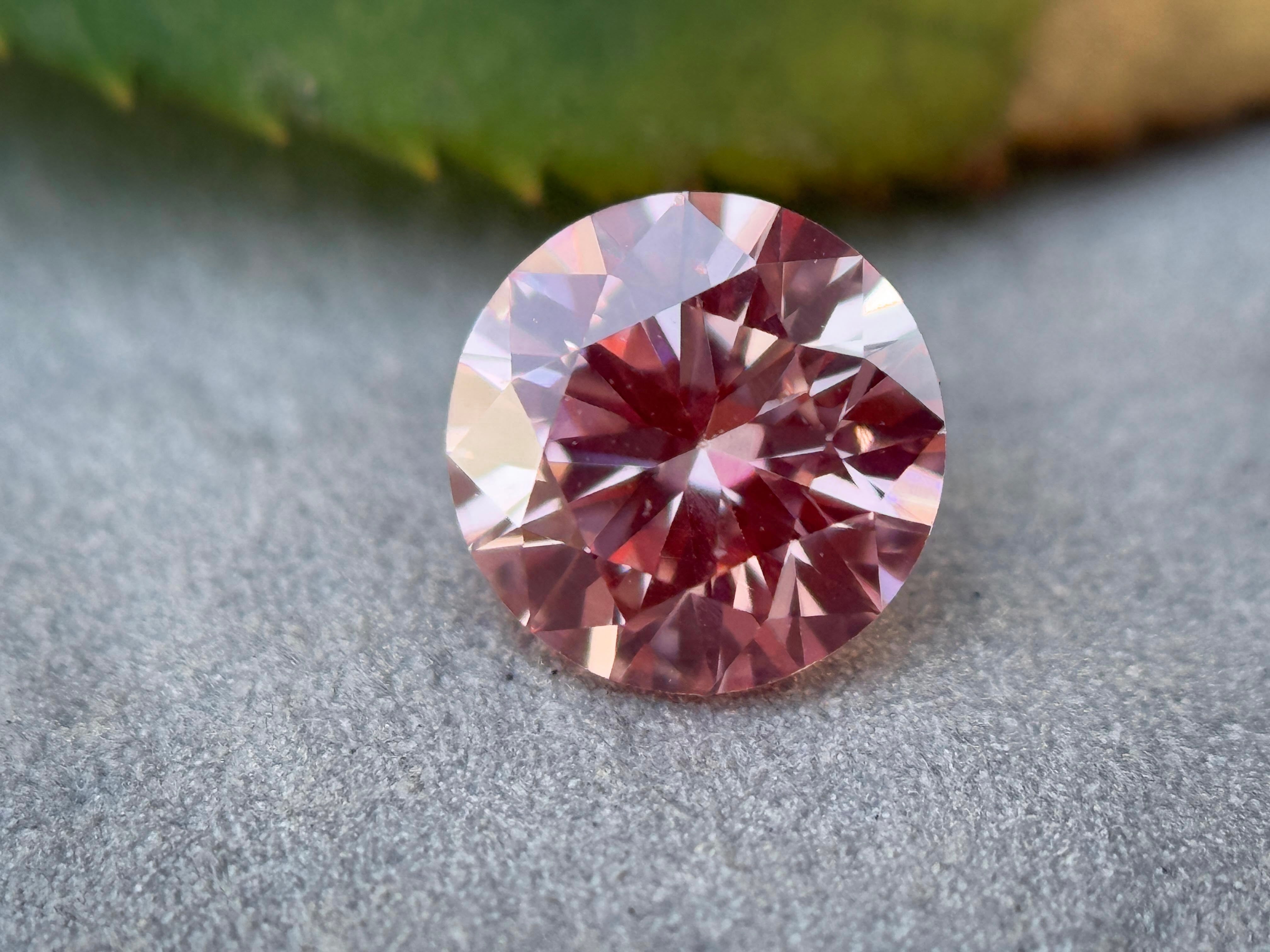 0.57 Ct Round Brilliant Cut Pink Natural Loose Diamond