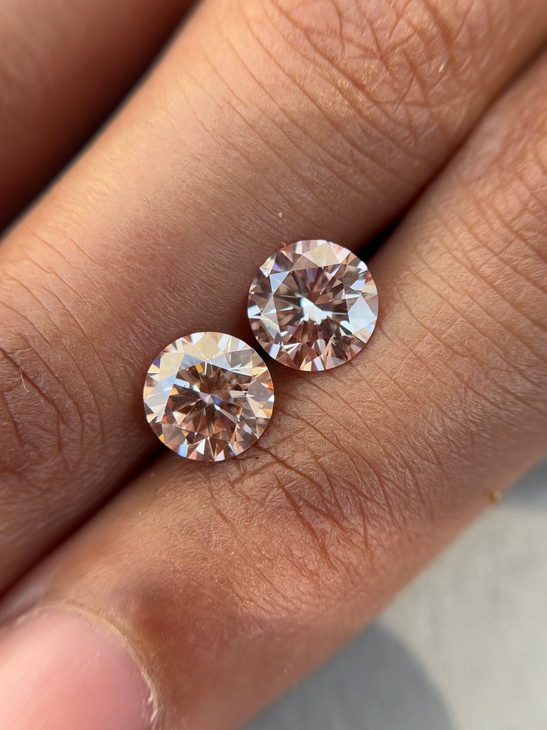 2.29 Ct Round Brilliant Cut Pink Natural Salt and Pepper Diamond