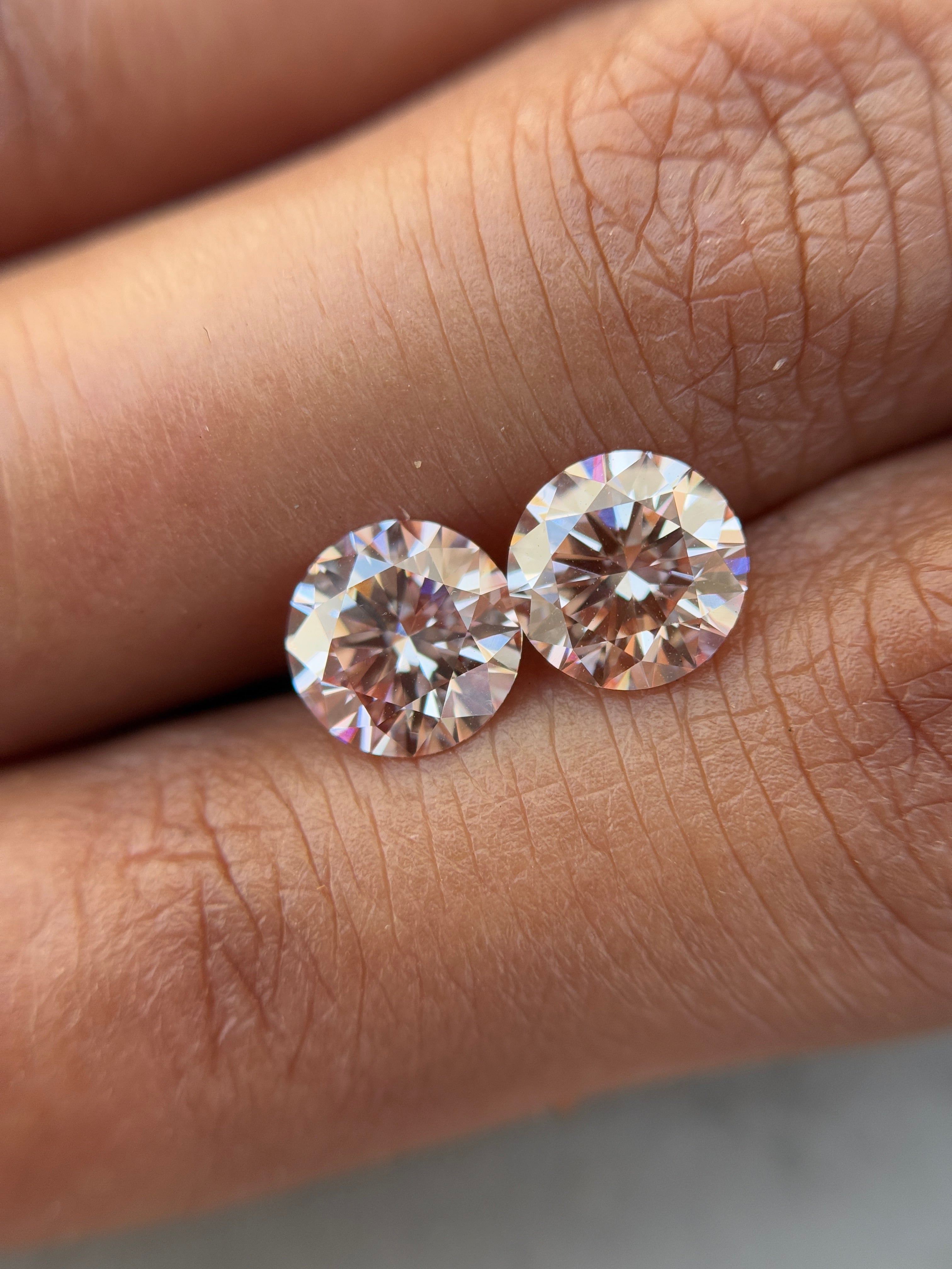2.29 Ct Round Brilliant Cut Pink Natural Salt and Pepper Diamond