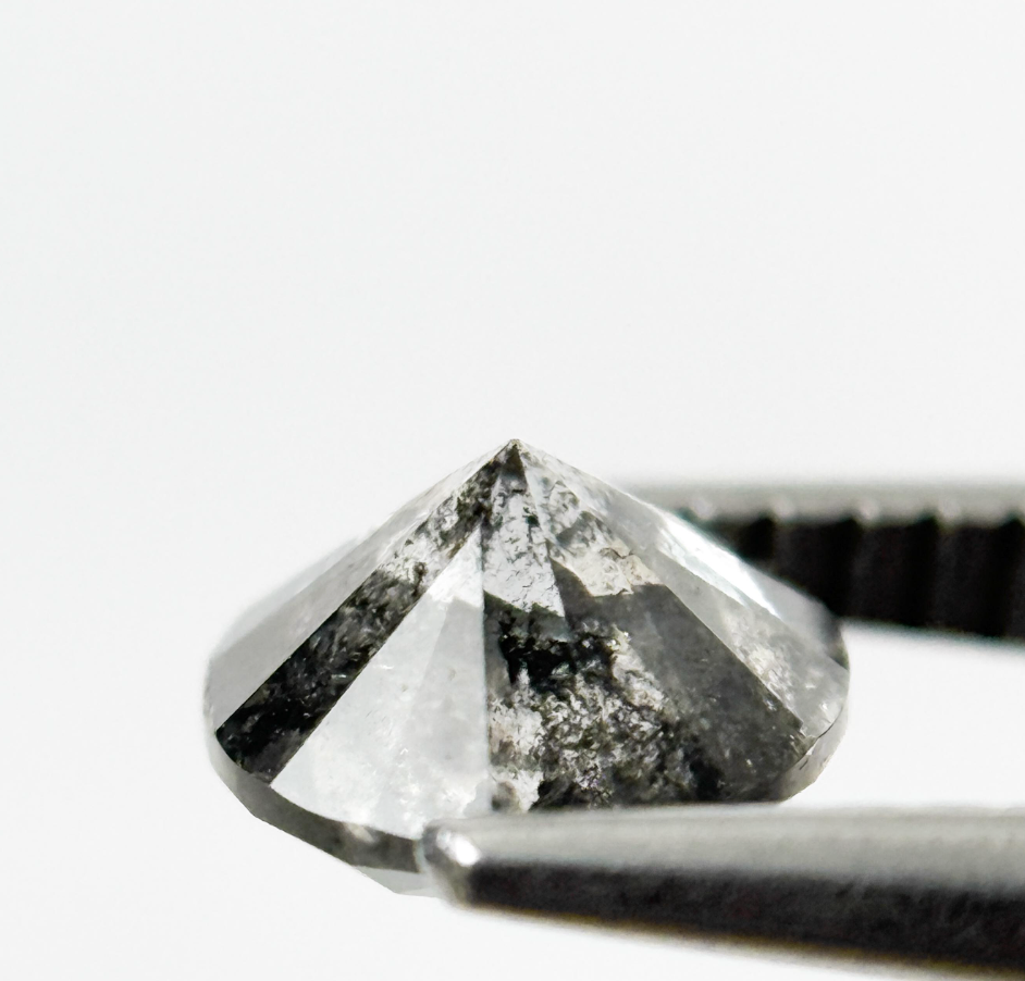 0.90 Ct Round Brilliant Cut Grey Natural Galaxy Diamond