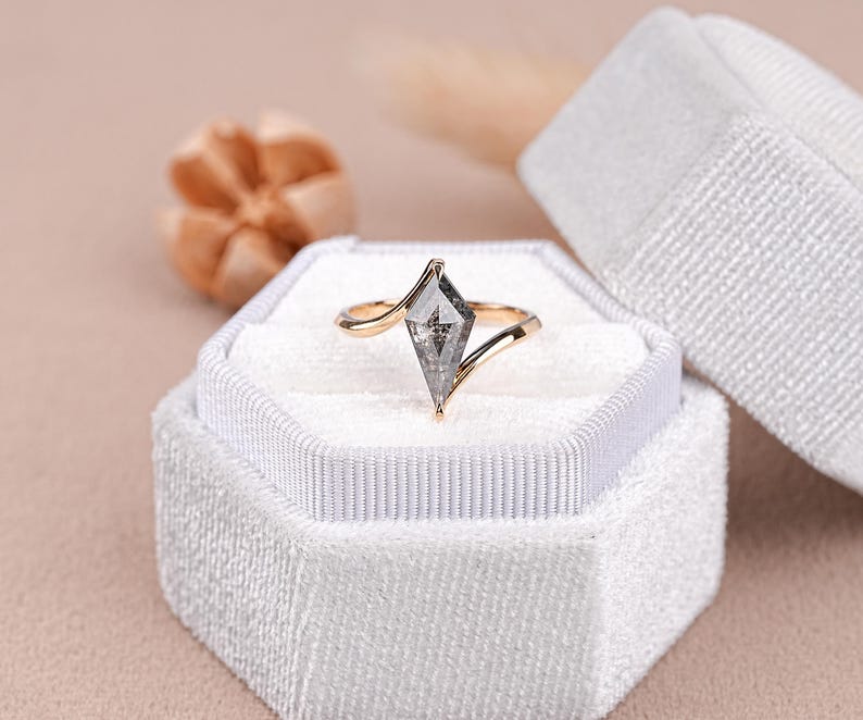14K Rose Gold vintage kite salt and pepper diamond dainty minimalist ring