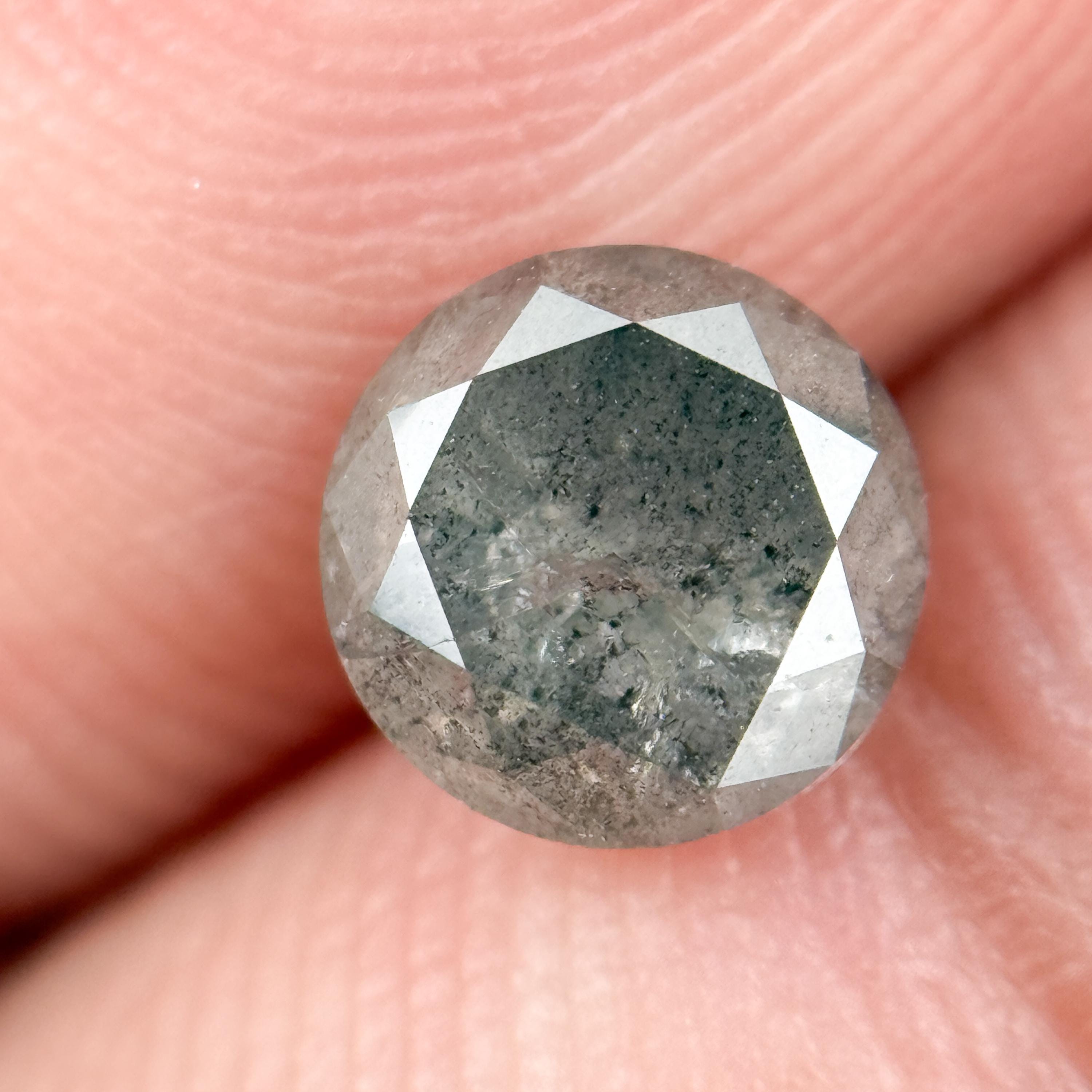0.94 Ct Round Brilliant Cut Grey Natural Galaxy Diamond